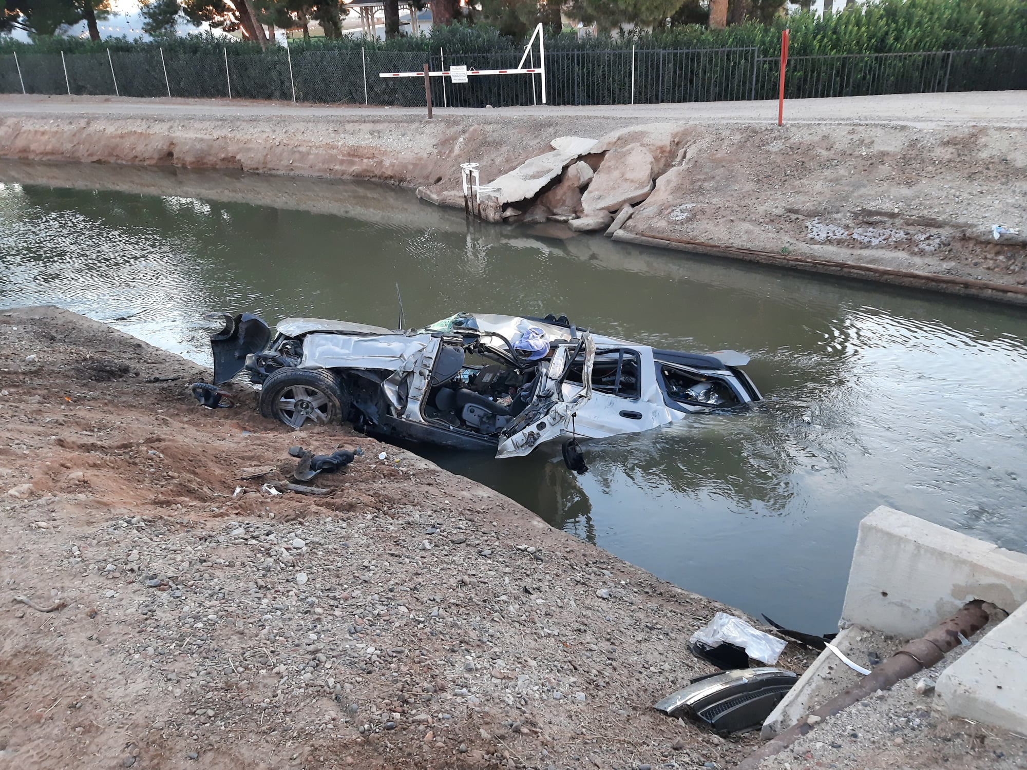 Arizona Car Accident Today 90 - qf5l9sw